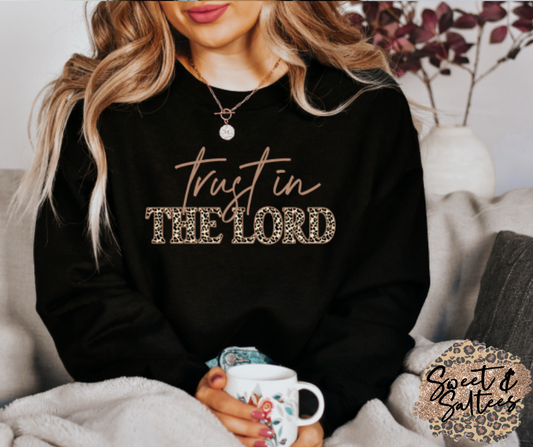 Trust In The Lord Graphic T-shirt