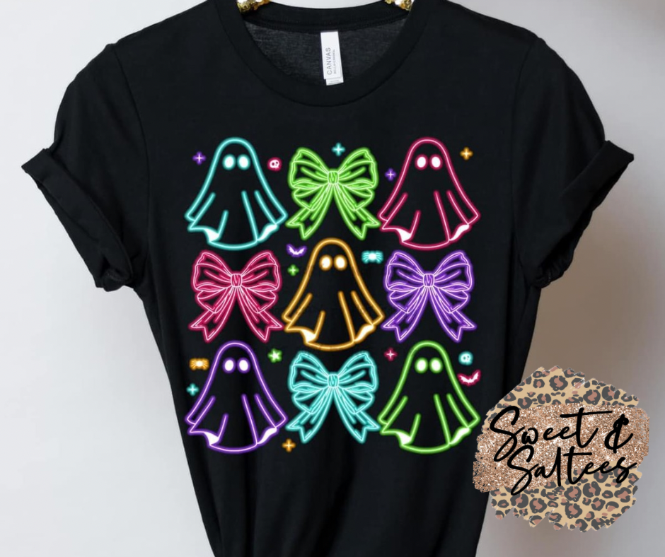 Bright ghosts and bows graphic t-shirt