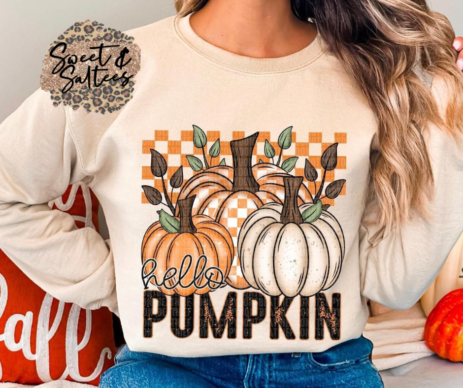 Hello pumpkin checkered graphic t-shirt